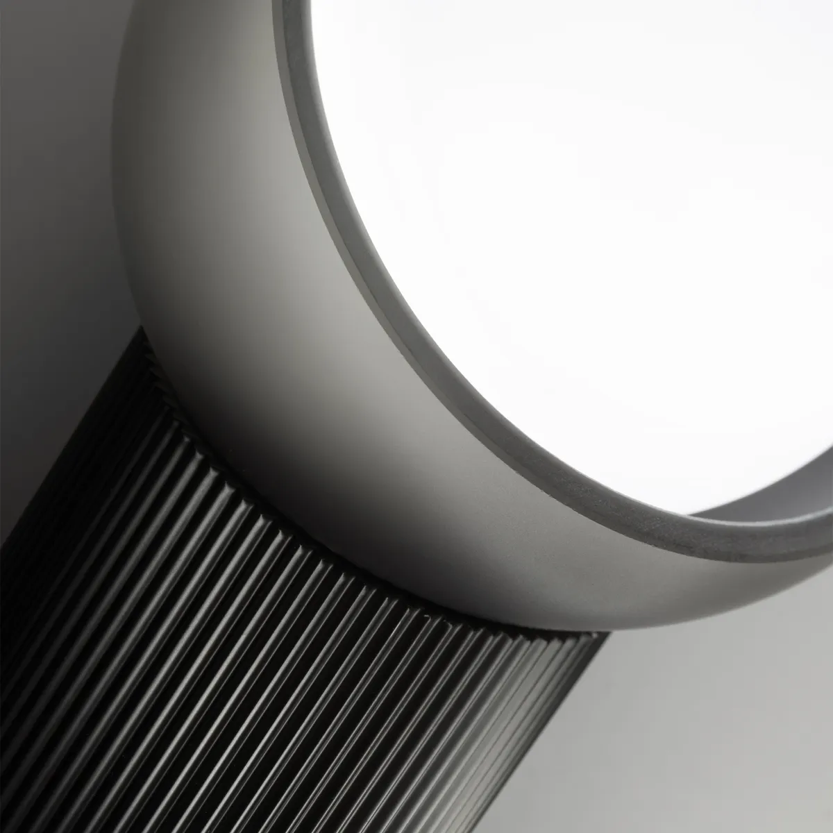 BLOOM TL1 BIG NERO Tischleuchte